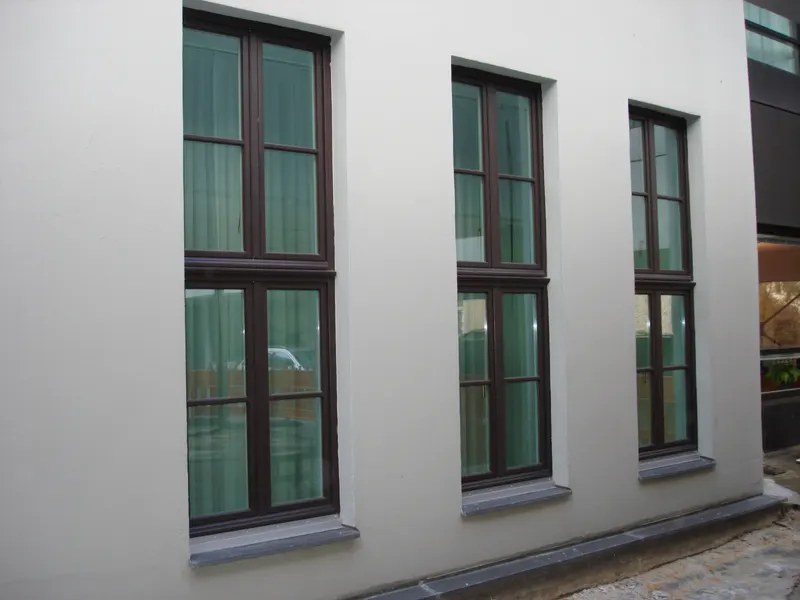 Commerzbank, 4-flüglige Fenster, mit Profilen