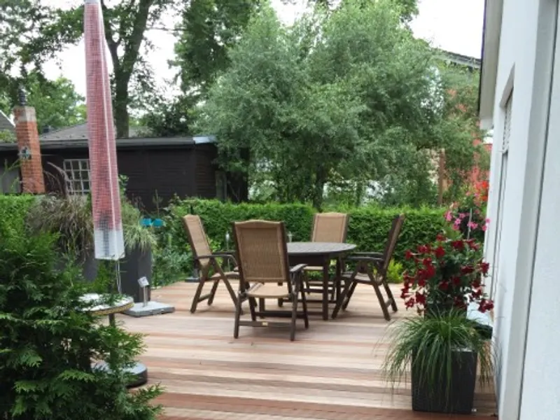 Terrassen — ausgeführte Arbeit der Tischlerei gegusch