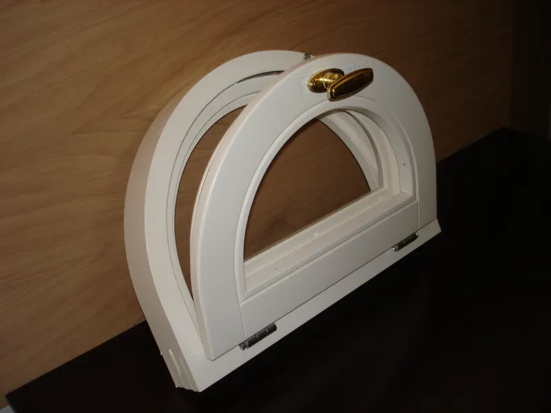 Fenster, halbrund