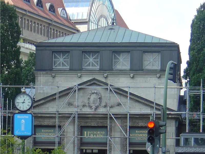 BVG Wittenbergplatz, Fenster Ansicht
